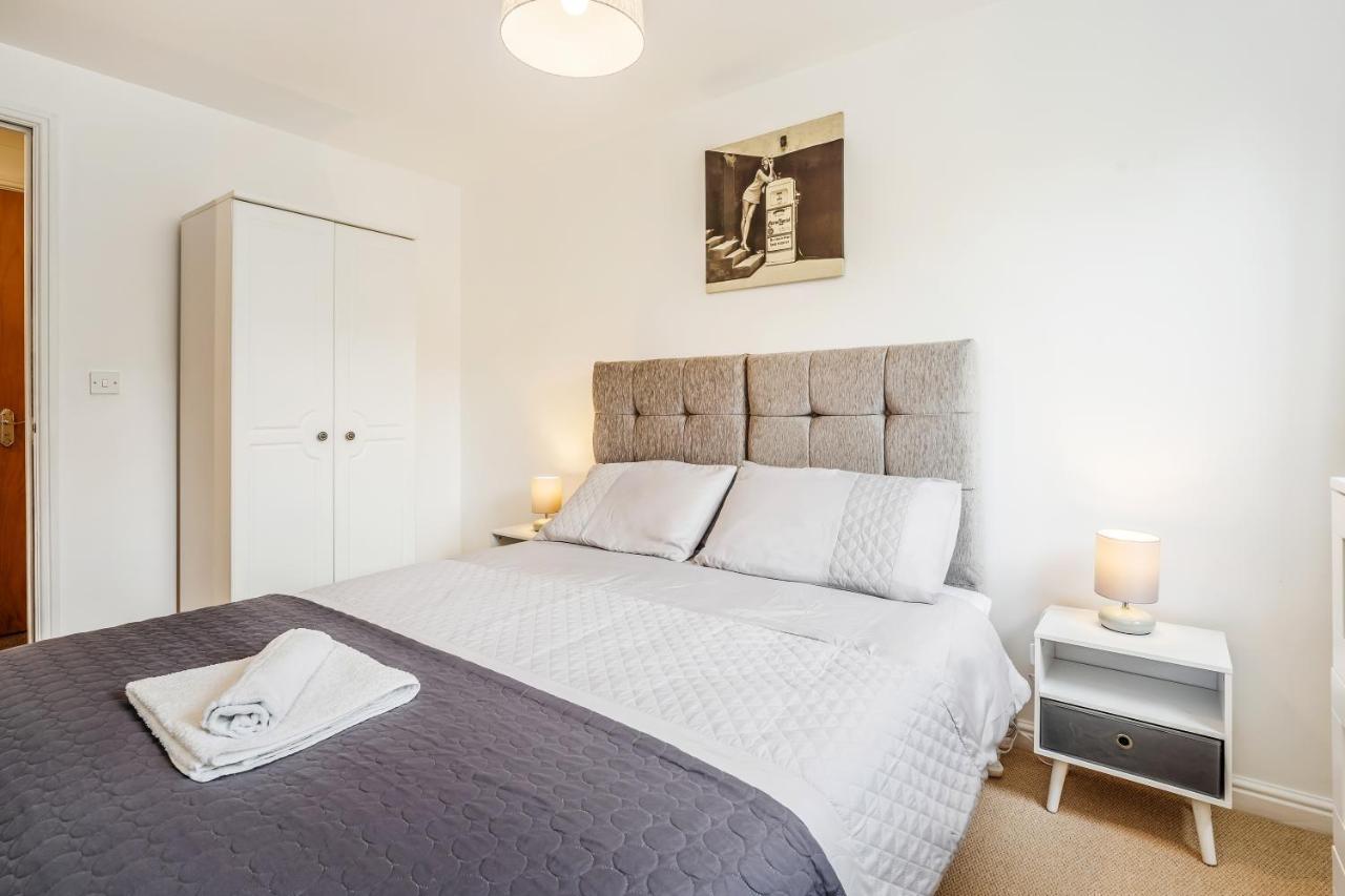 Saughton Suite With Views Of Water Of Leith Edinburg Exteriör bild