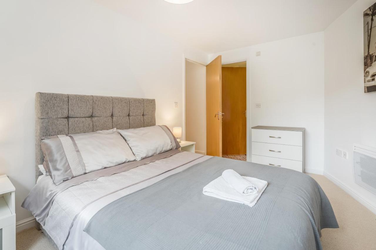 Saughton Suite With Views Of Water Of Leith Edinburg Exteriör bild