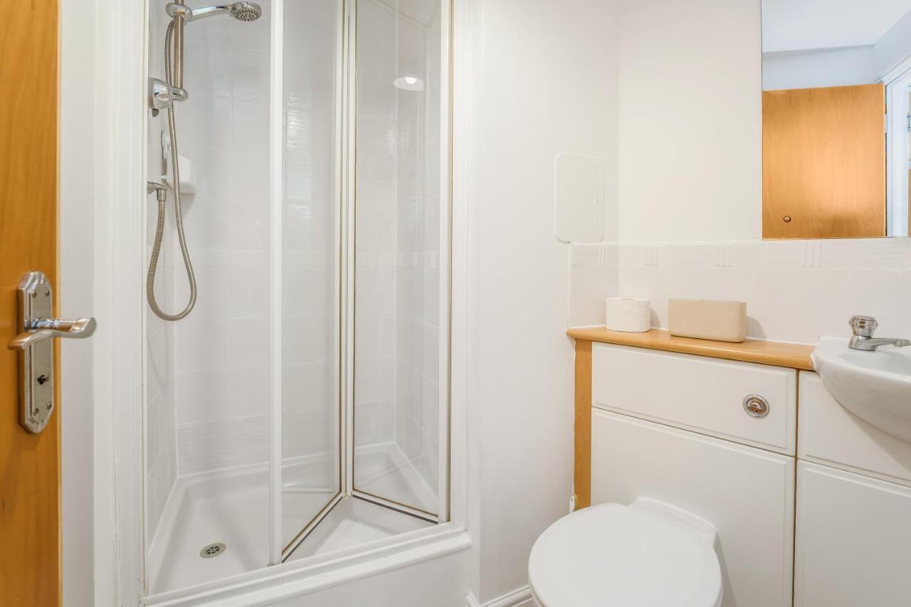 Saughton Suite With Views Of Water Of Leith Edinburg Exteriör bild