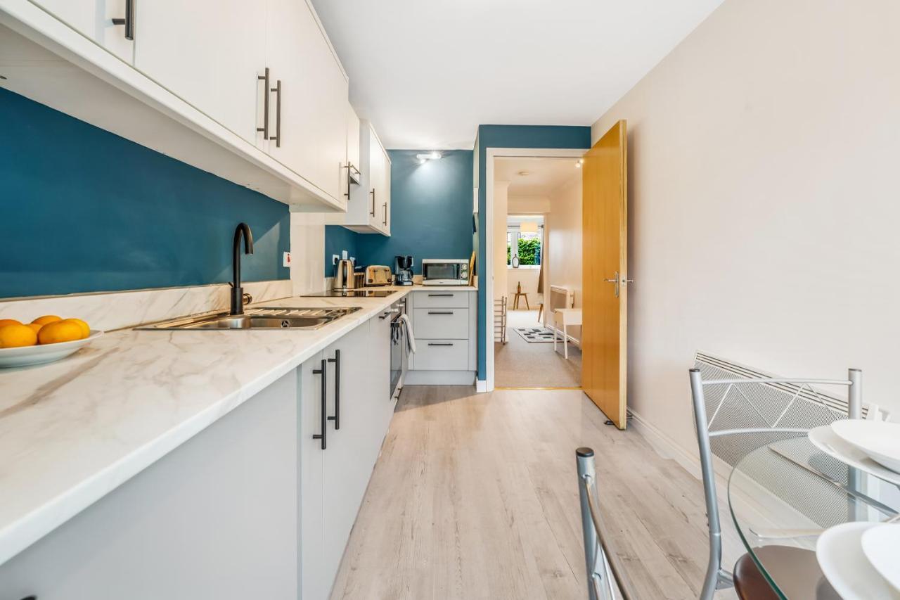 Saughton Suite With Views Of Water Of Leith Edinburg Exteriör bild