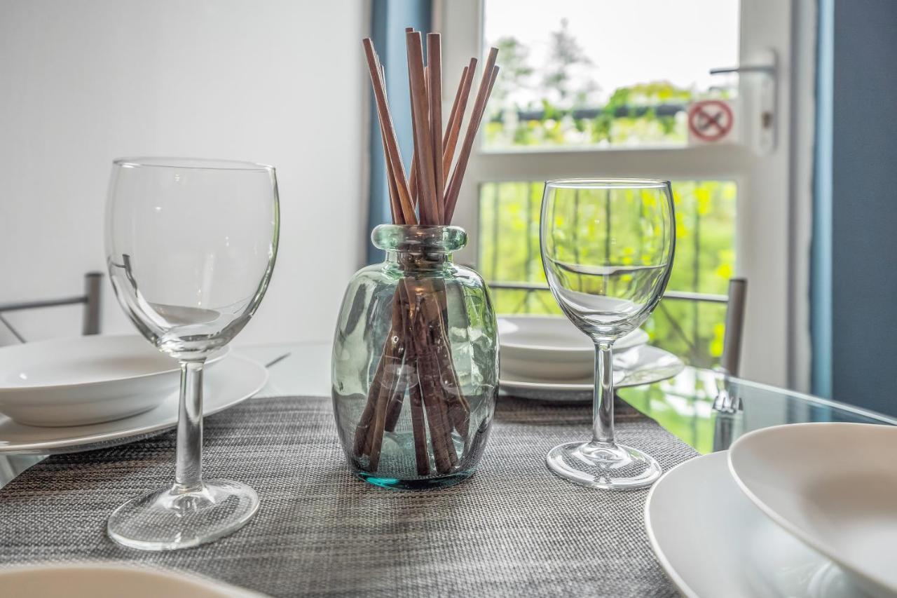 Saughton Suite With Views Of Water Of Leith Edinburg Exteriör bild